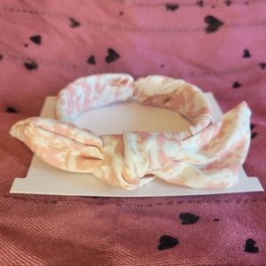 🔥NEW!🔥Bracelet with Adorable Top Knot style!🔥